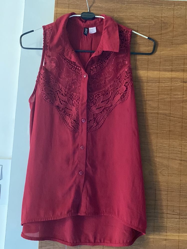 H&amp;M Burgundy Lace Top - Sleeveless