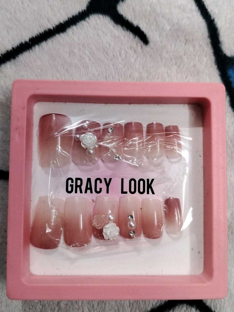 Gracy Look Press-On Toe Nails