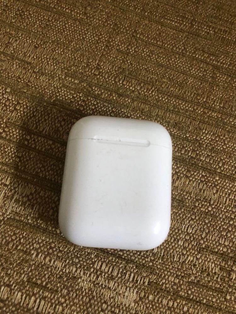 Used Apple Airpods A2032 A2031 A1602