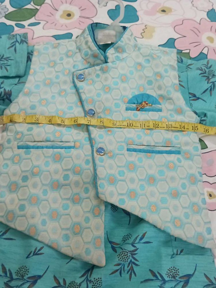 Boys&#39; Traditional Outfit