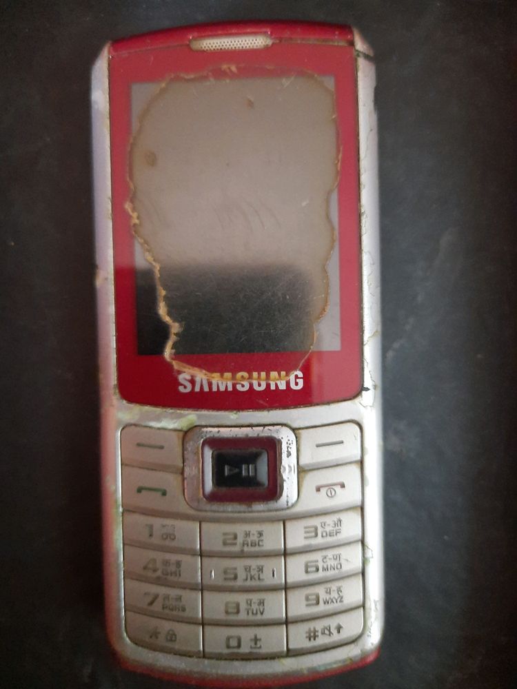 NOT CHARGED/DEAD PHONE Samsung S3310i Metro Red, keypad phone, display: 2.1&#34;/5.33cm, 30MB storage, 2MP back camera, 880mAH battery