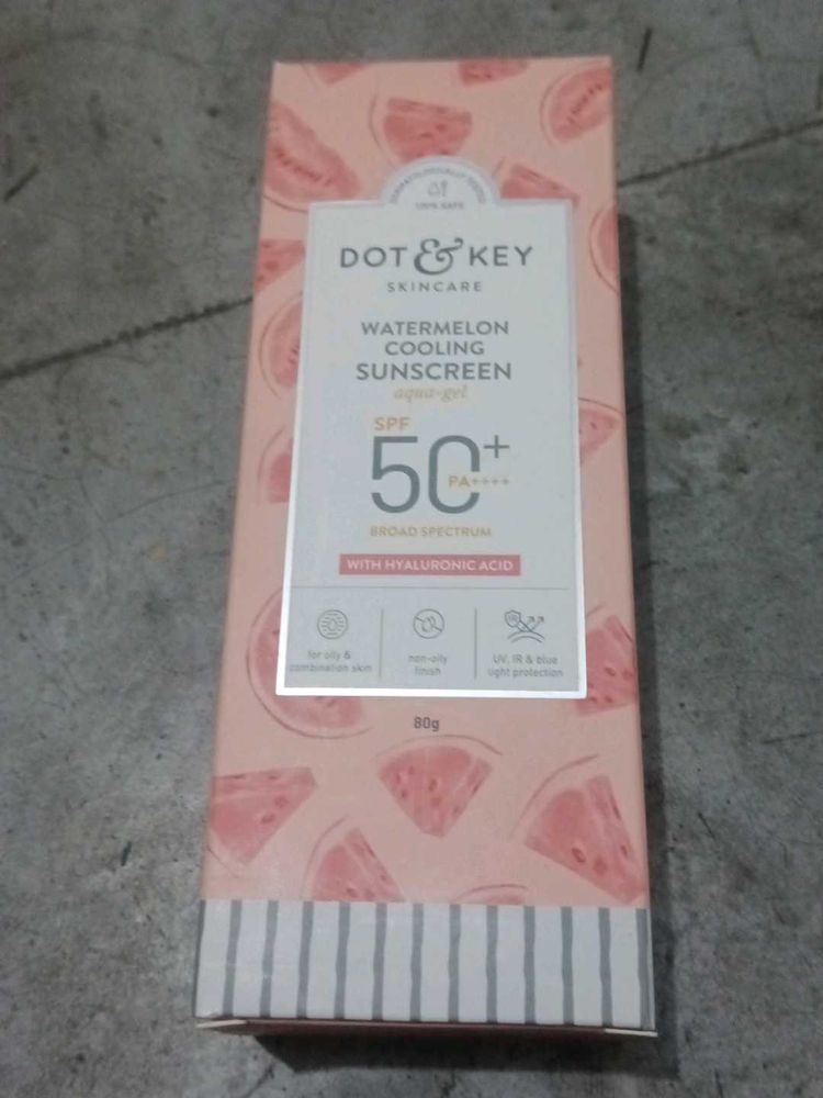 Dot &amp; Key Watermelon Cooling Sunscreen + Freebie