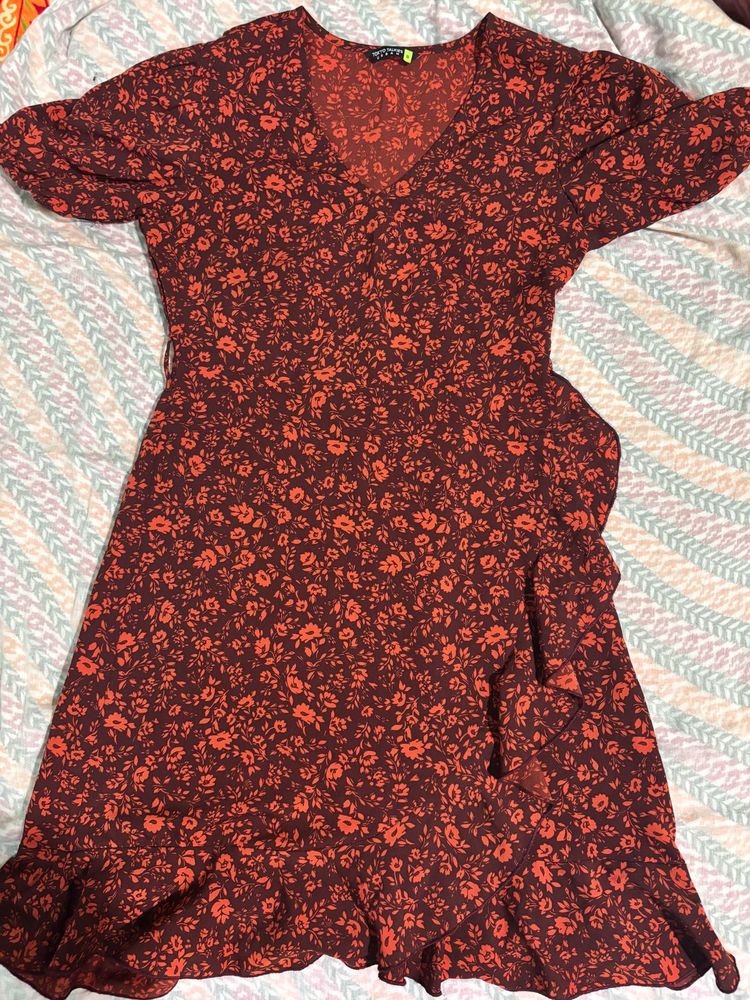 Floral Print Mini Dress 🌺