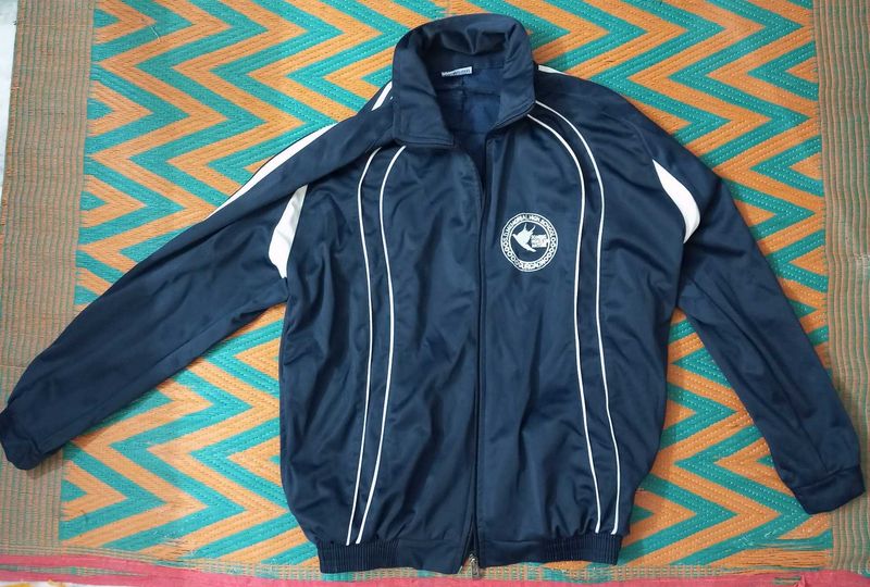 Men Track Suit which Include Pant/Jacket