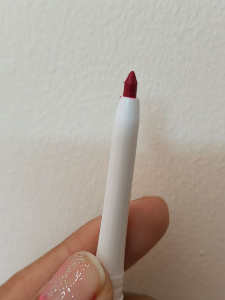 Myglamm Lip Liner