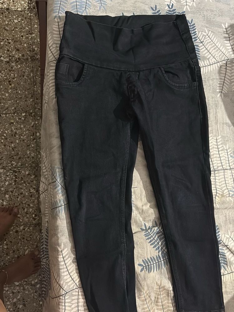 Black high waist jeans