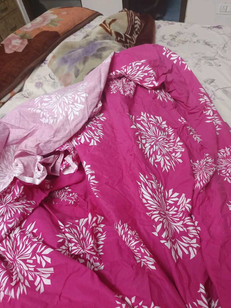 Dark Pink Bright Bedsheet Happening