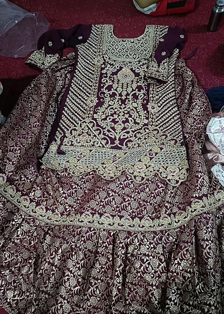 Maroon &amp; Gold Embroidered Pakistani Suit