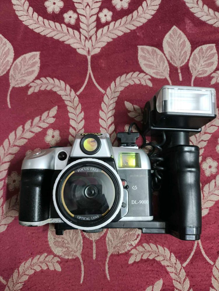 Pentax D-9000 DSLR DL-9000 Film Camera