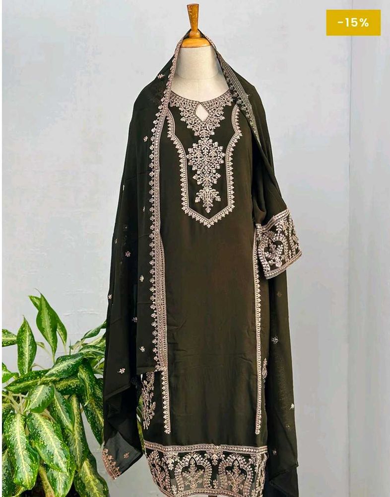 Black Colour Pakistani Kurta Set Ready To Wear