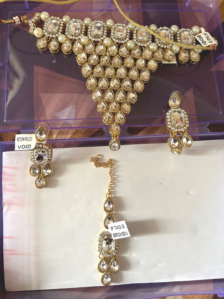 Stone Jewellery Set With Tag