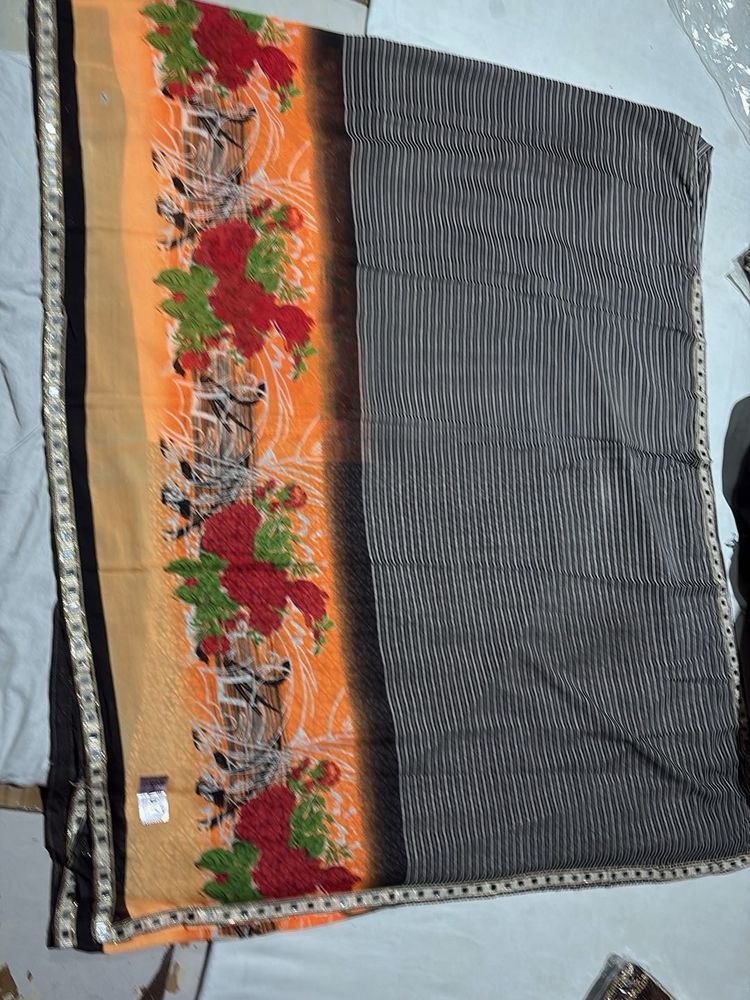 saree with mirror