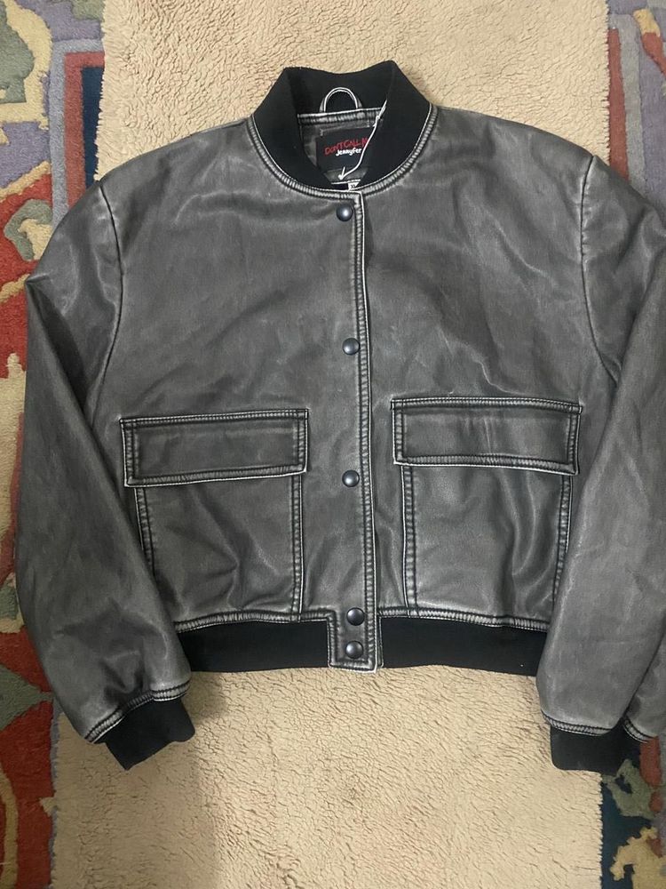 Stylish Gray Leather Bomber Jacket