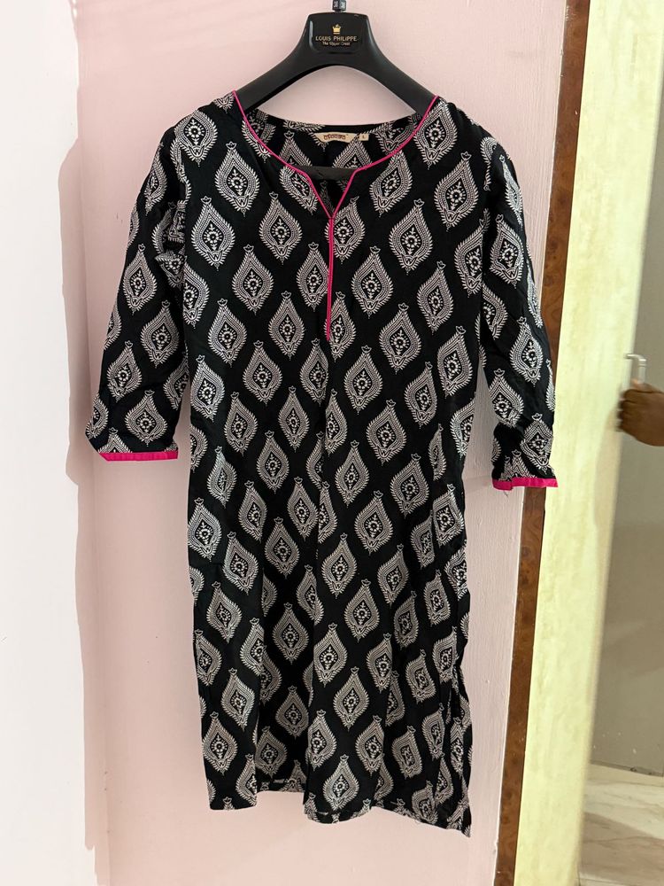 Black Printed Kurti (Size L)
