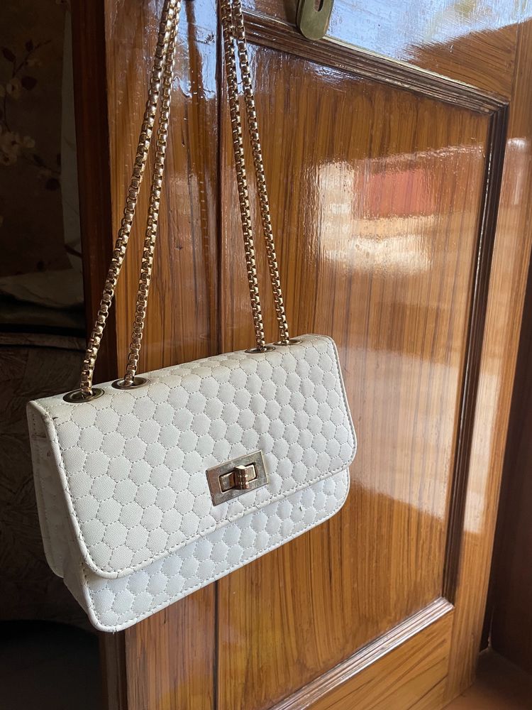 Offer Price -150💥 Grab Soon
