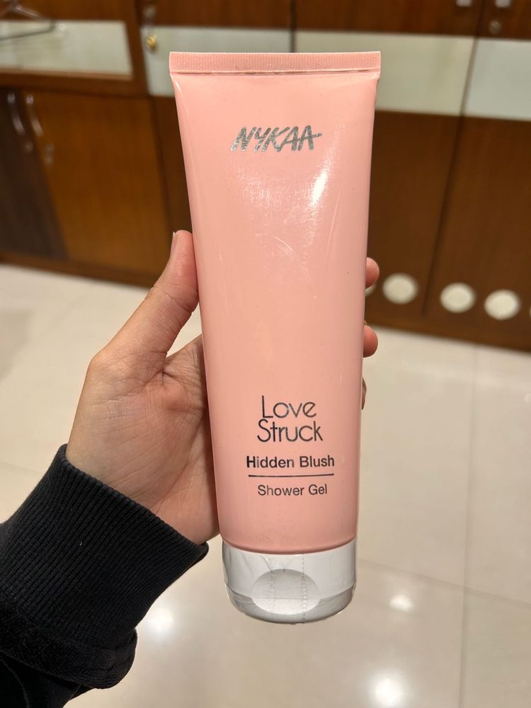 Nykaa Hidden Blush Bodywash
