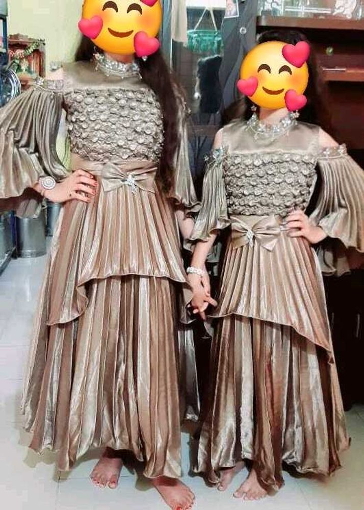 Elegant Gold Pleated Dress For Girls