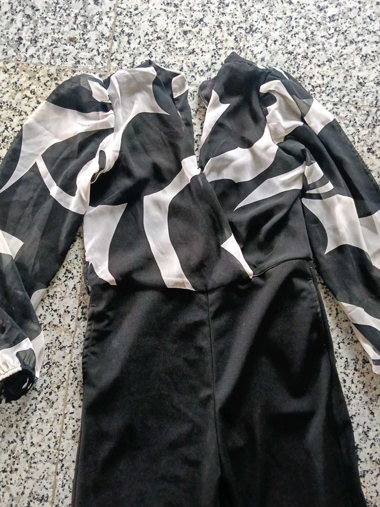 Chic Black &amp; White Jumpsuit