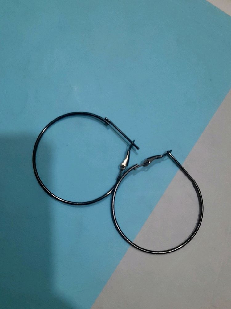 Pair Of Hook Earingss