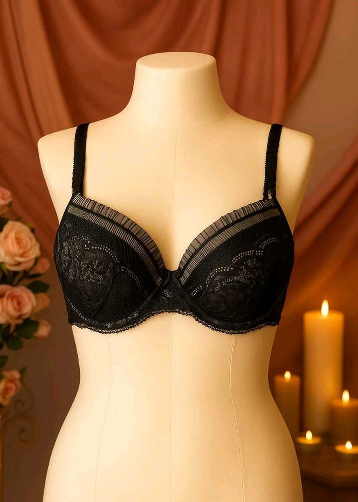 🇳🇿💫💕Elegant Black Lace Bra