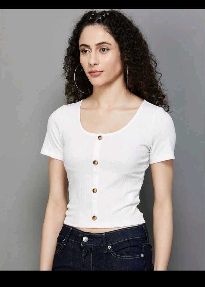 Cute White Button-Front Top🤩