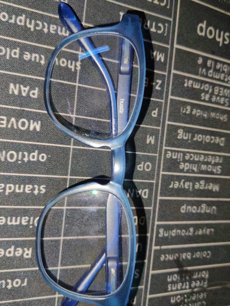 Stylish Blue Huestir Glasses