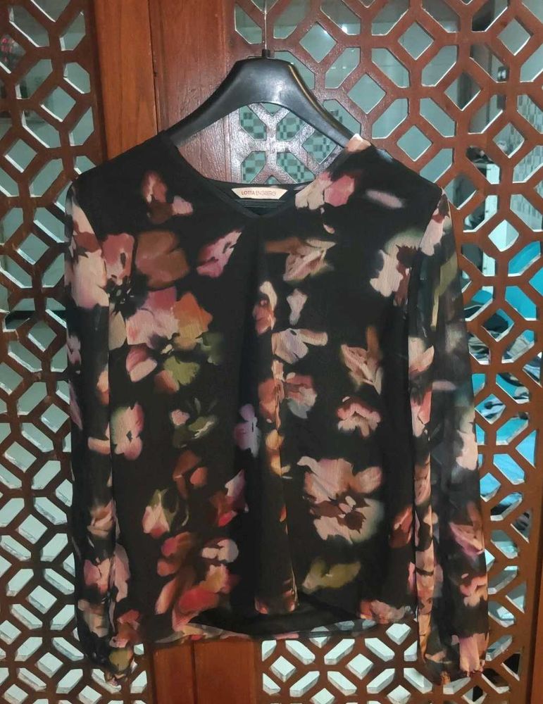 Floral Print Long Sleeve Top