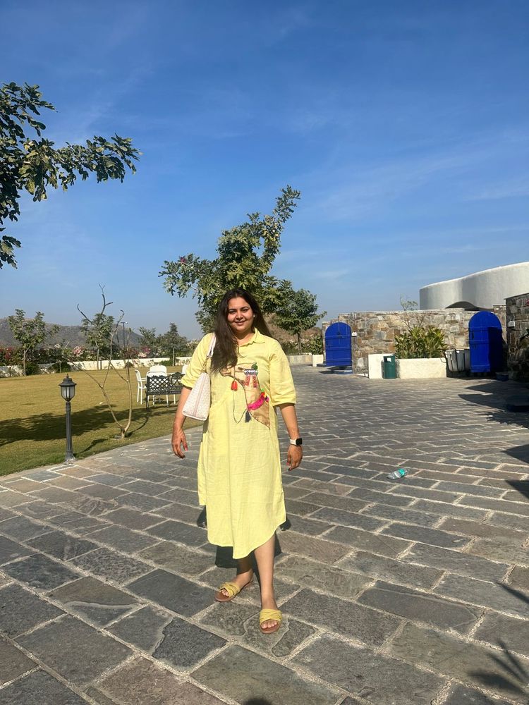 Yellow Camel Dress - Deserts, Rajasthan, Dune