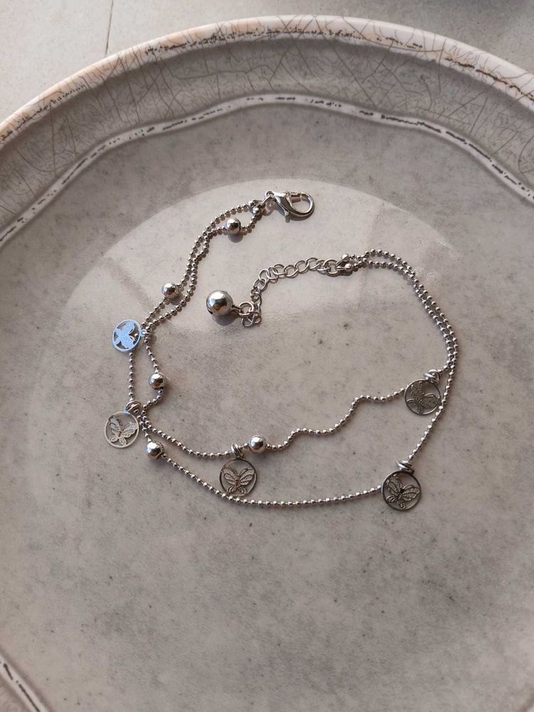 Anklet With Anti Tanishing