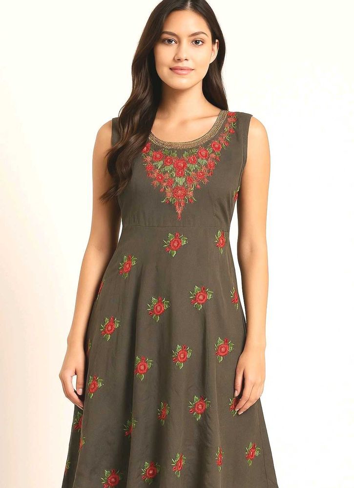 🌹 Rose Embroidered Ethnic Gown.