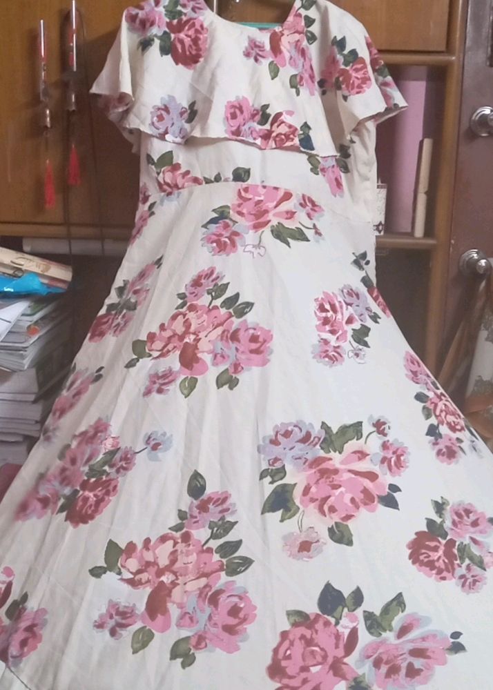 CREAM FLORAL DRESS