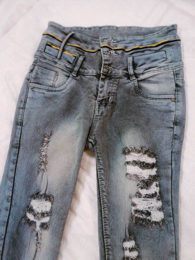 Ripped Jeans 👖