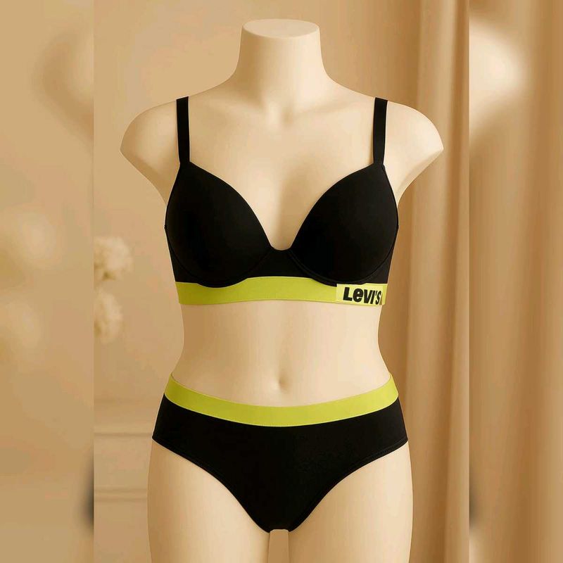 🇭🇲💫💗 Levi&#39;s Black Lingerie Set