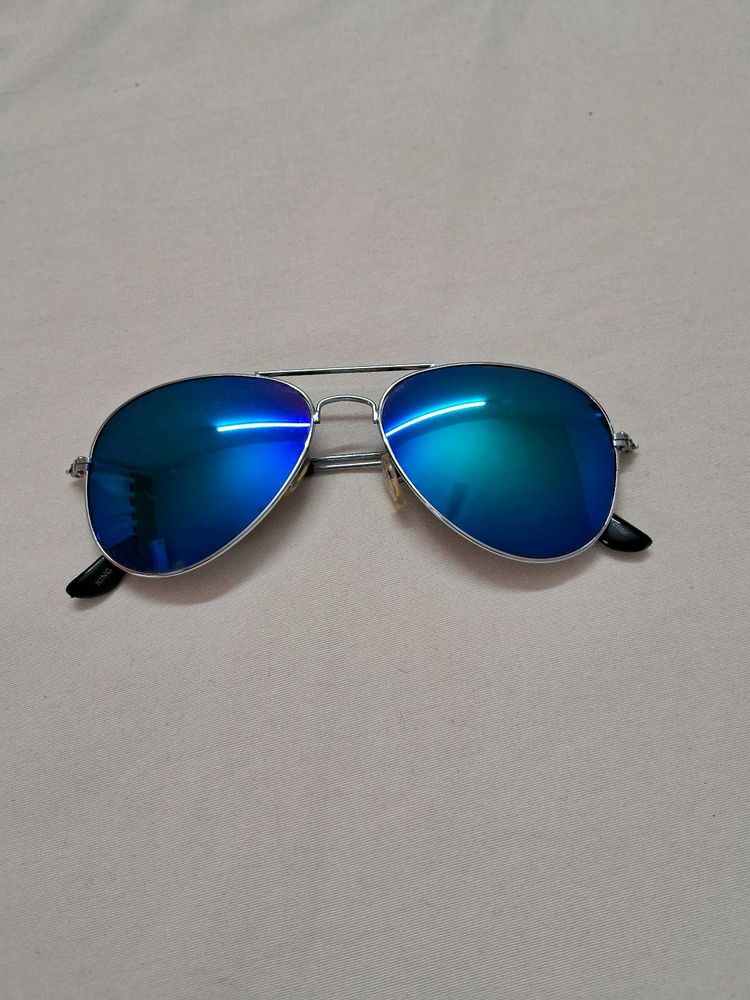Mirrored Aviator Sunglasses