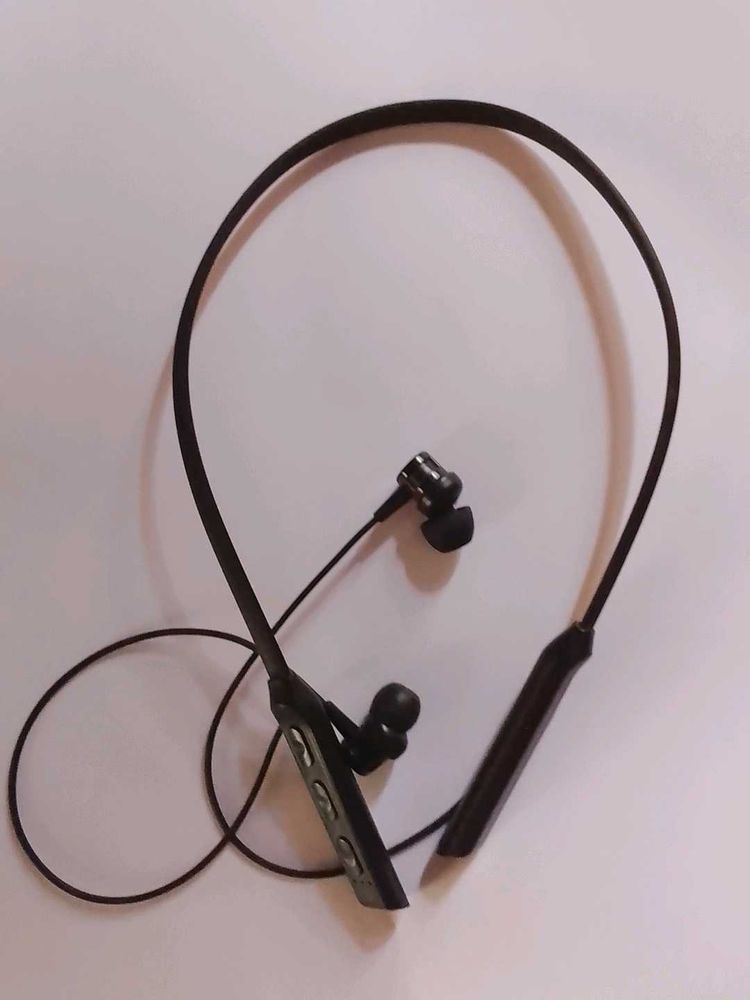 Headphone