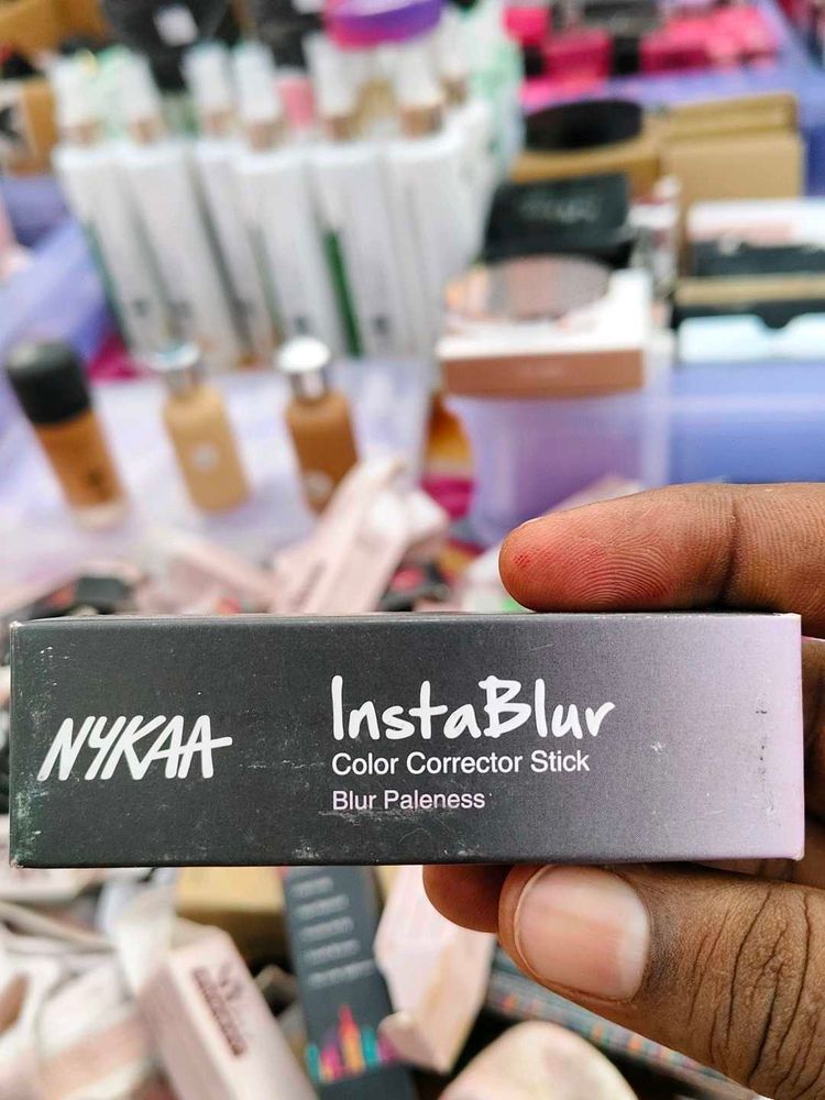 Nykaa InstaBlur Color Corrector Stick