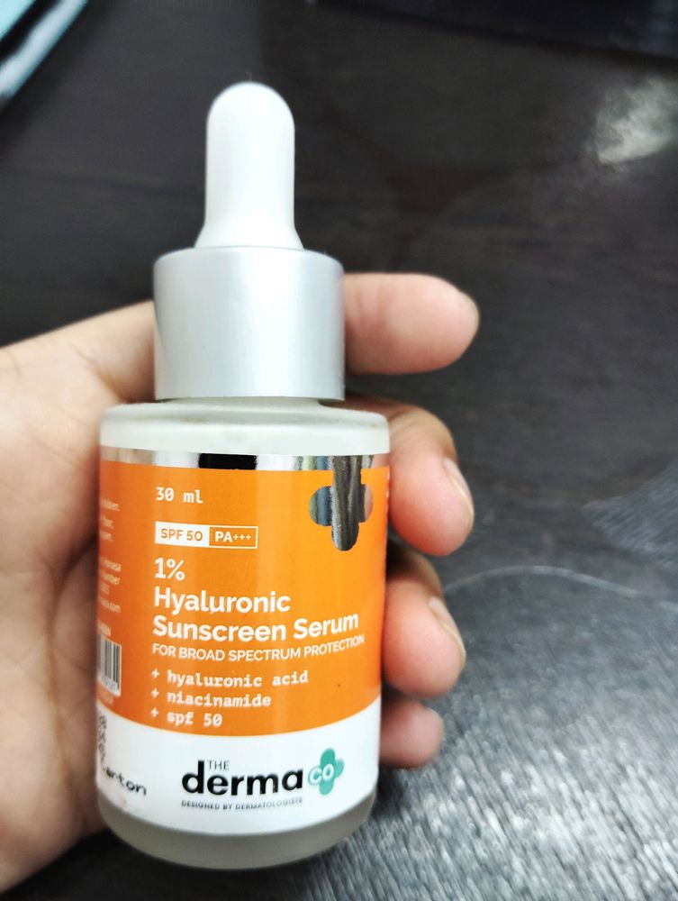 1% Hyaluronic Acid Sunscreen Serum with SPF 50