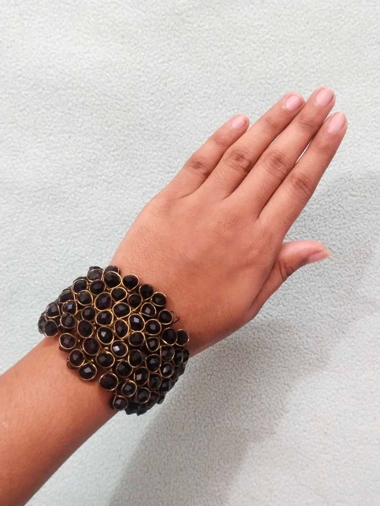 Black Stone Studded Bracelet 🖤