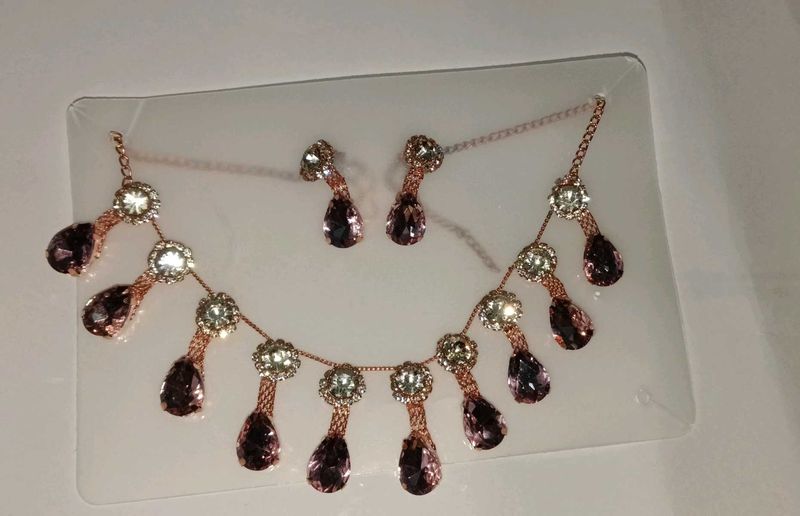 Elegant Necklace &amp; Earring Set
