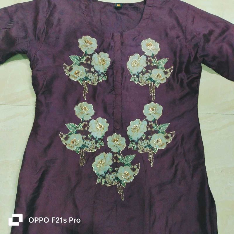 Floral Embroidered Kurti