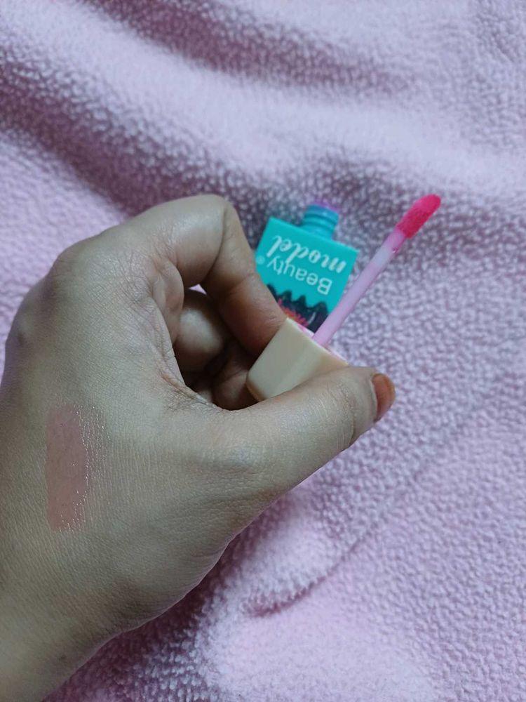 Beauty Model Lipstick