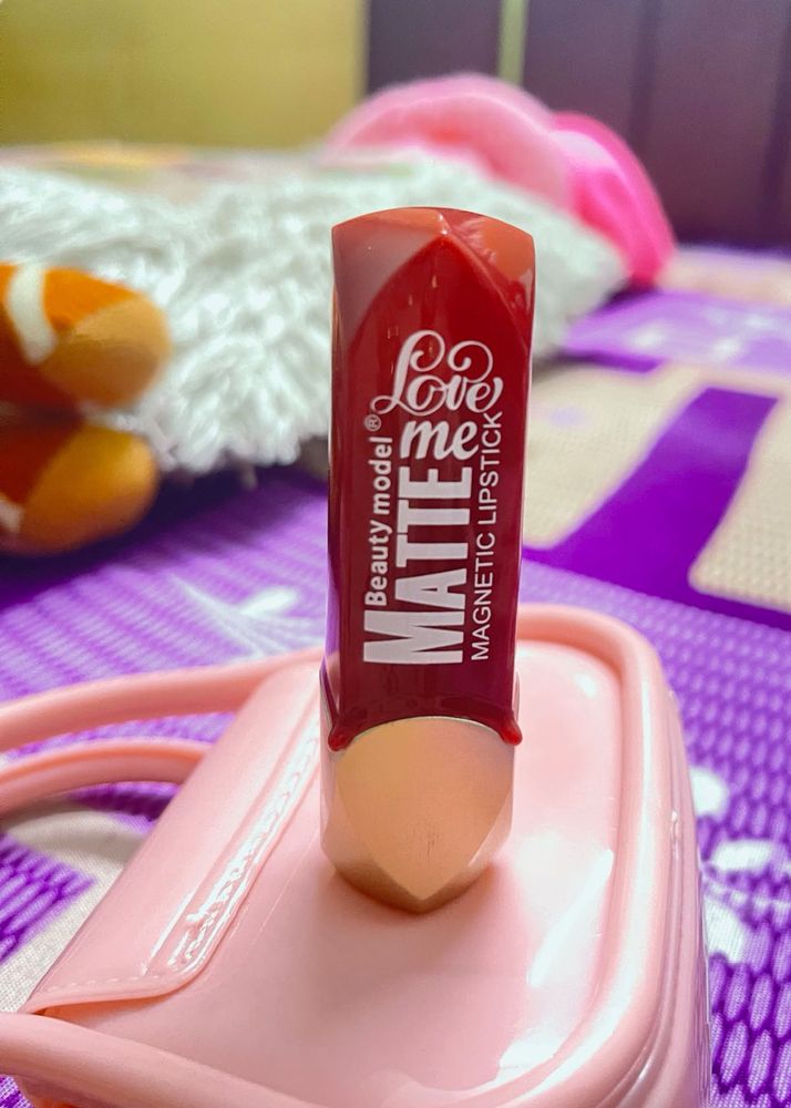 💄Love Me Matte Lipstick💄