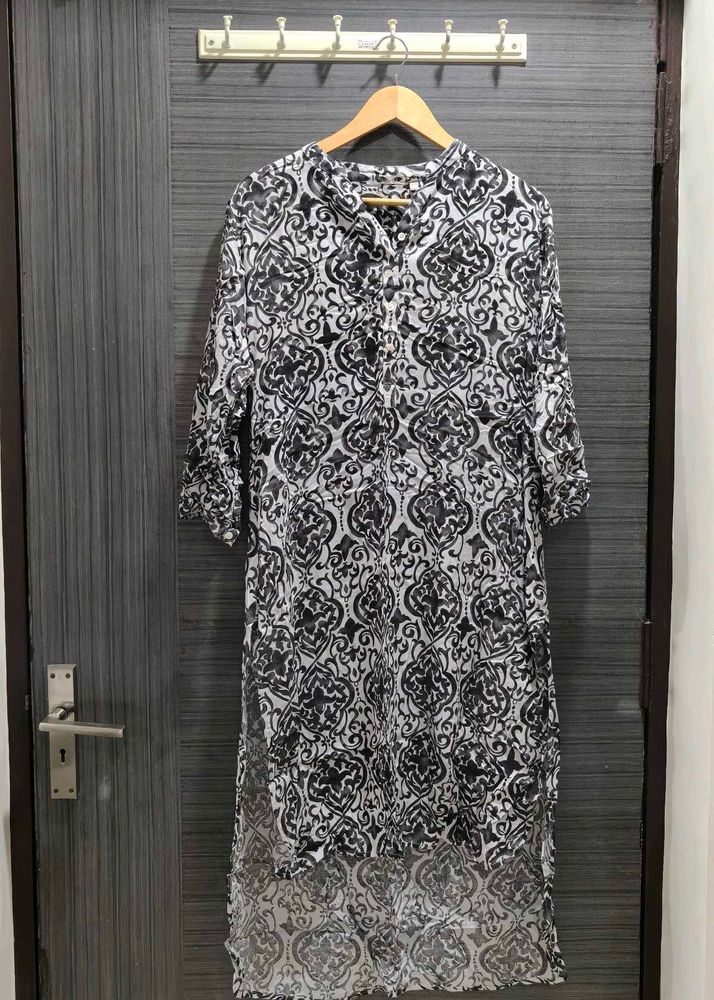 Black and white kurti size M