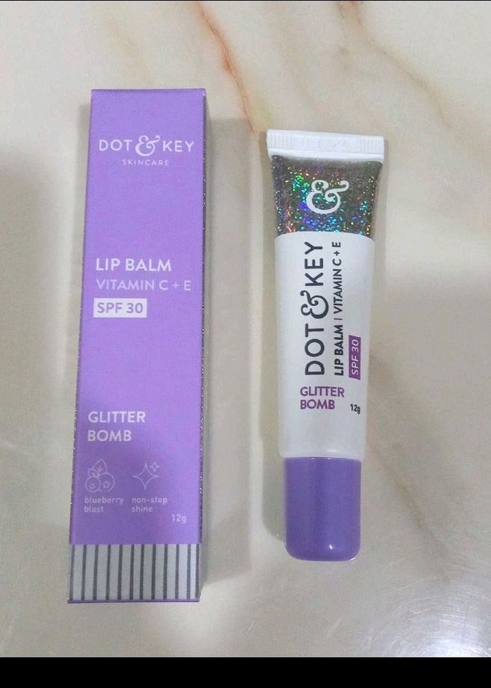 Glitter bomb spf30 lipbalm