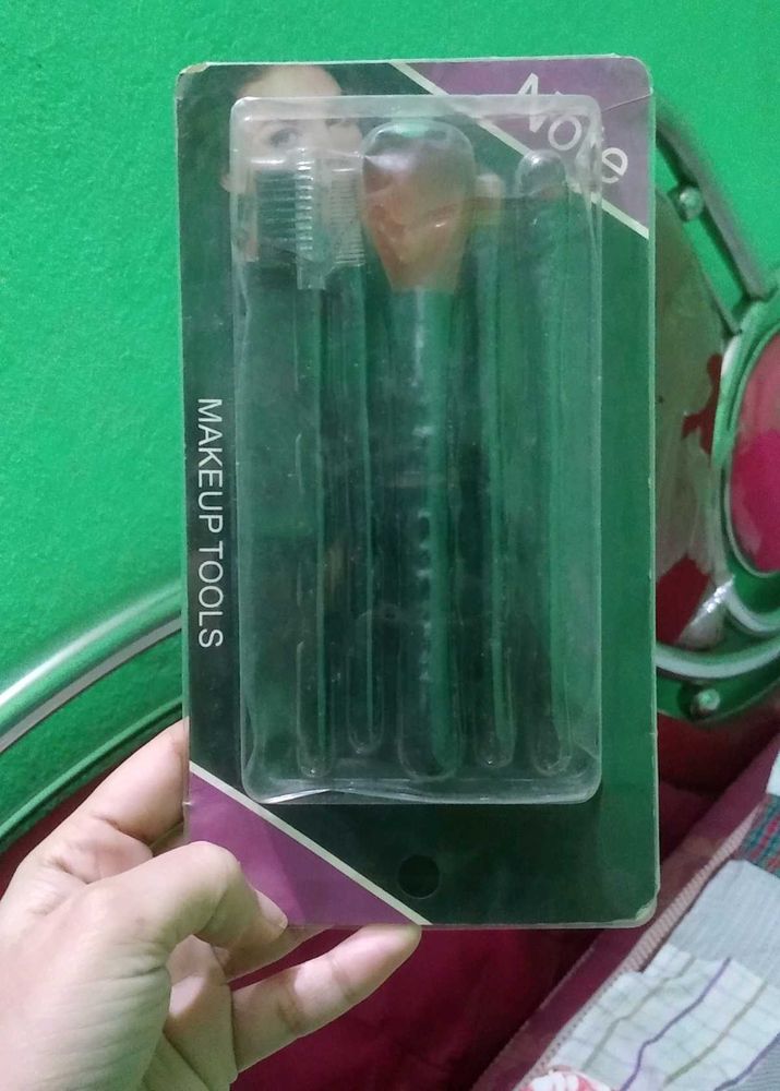 5 pcs Makeup Brush Set - Note
