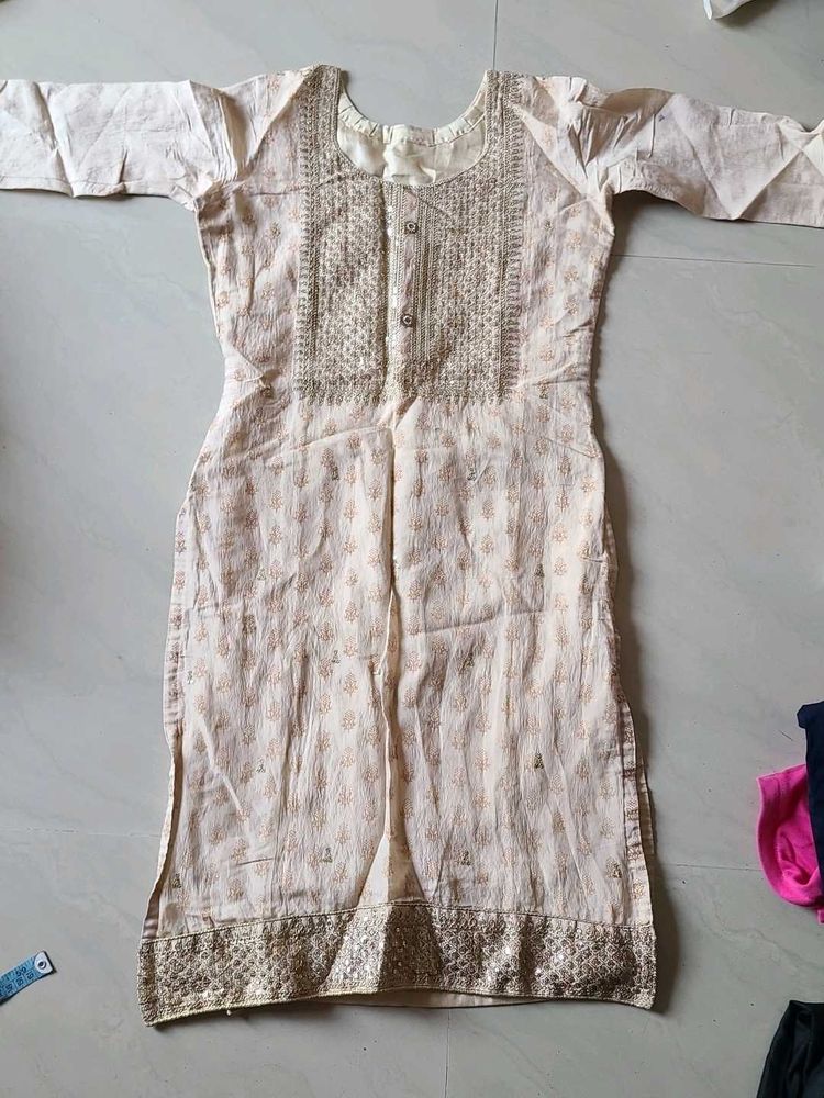 Elegant Cream &amp; Gold Kurti