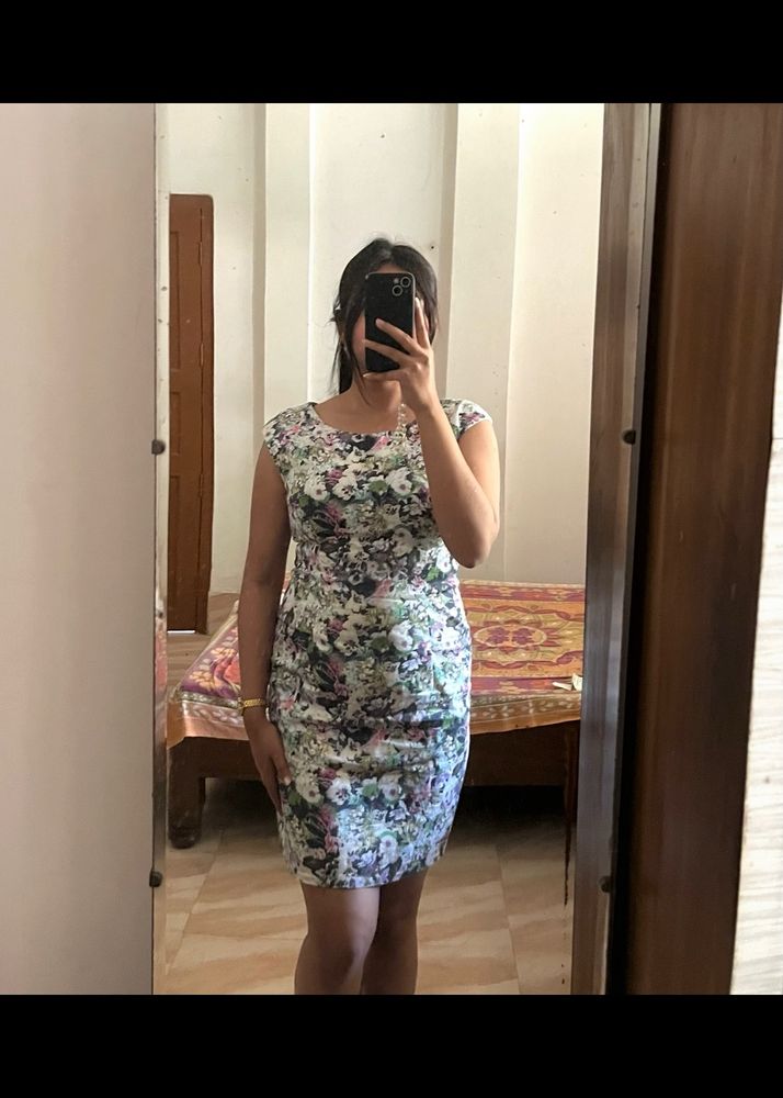 FLORAL DRESS