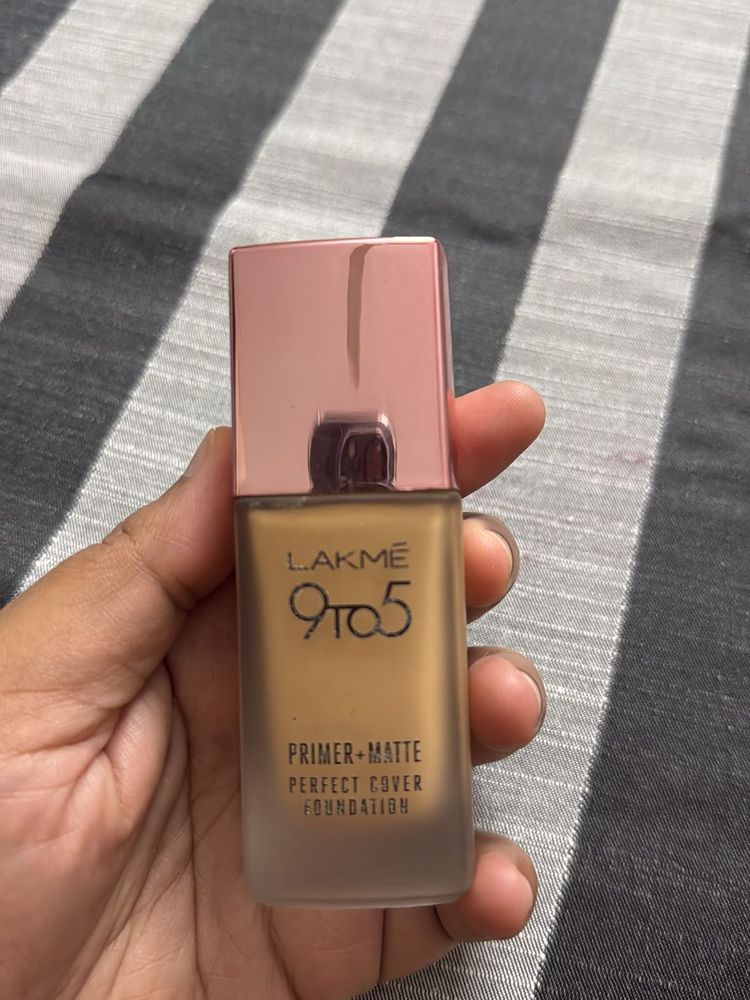 Lakme Cool Tan Foundation