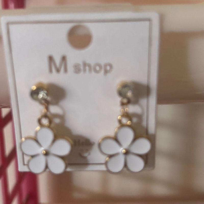 Flower Shaped Drop Earring
