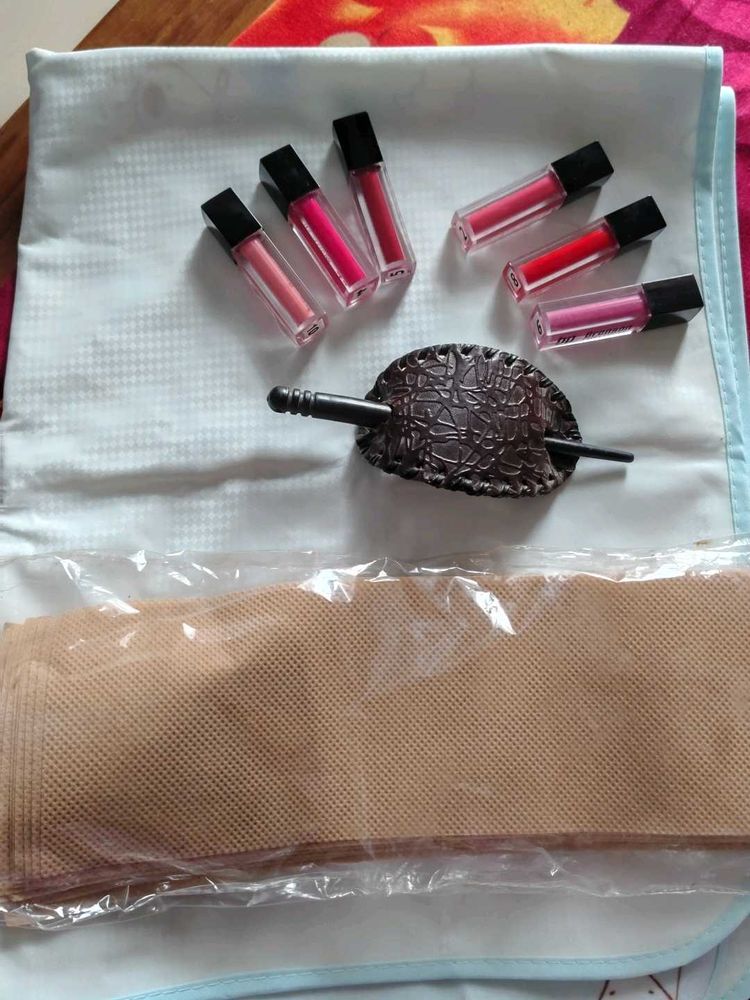 Sale!!!! Lipstick Set, clip and wax strips